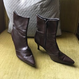 EUC Sudini Brown Leather Pointed Toe Boot Size 7